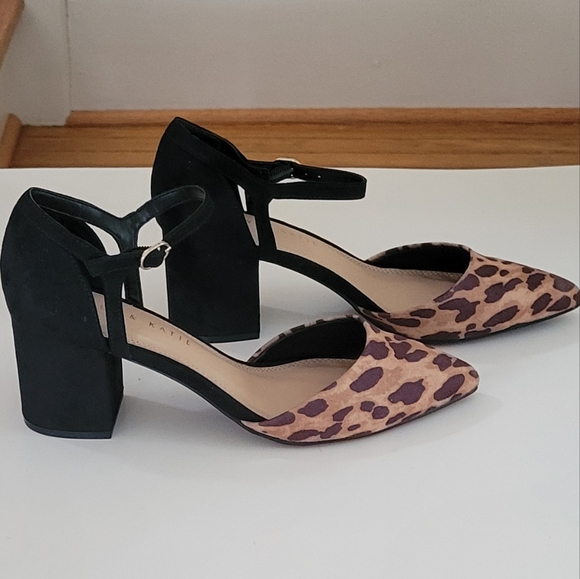 KELLY & KATIE Leopard Print Chunkie Heel Shoes 9.5 - Picture 3 of 9